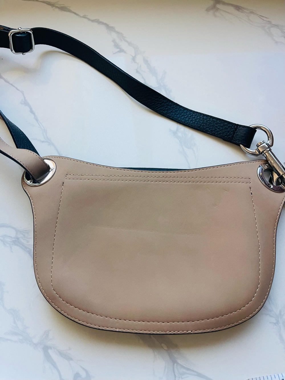 Michael Kors Pebbled Leather Fanny pack / belt bag with Silver Rings - Picture 2 of 4
